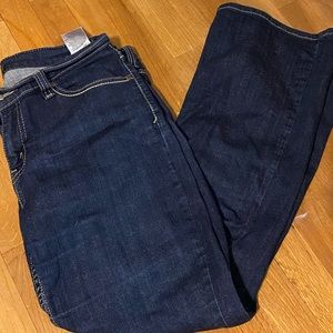 2 pair of Levi bootcut jeans